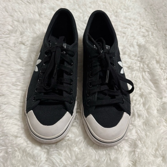 Adidas Nizza Sneakers in Black Size 6 - Picture 6 of 13